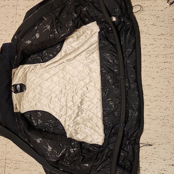 The North Face Pin Striped Full Zip Winter Jacket With Fur Hood - Picture 7 of 12